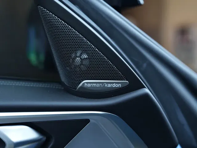BMW M4 — Фото автомобиля 25