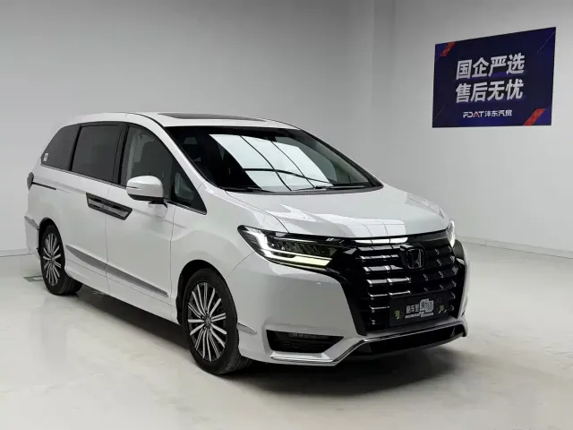 Honda Elysion — Фото автомобиля 3