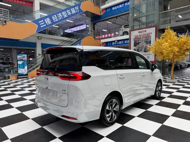 GAC Trumpchi M6 — Фото автомобиля 6