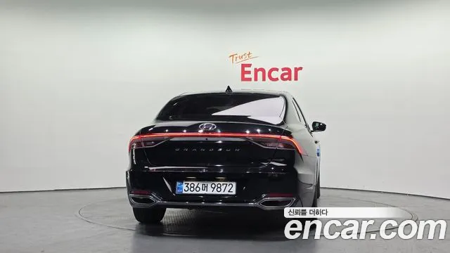 Hyundai Grandeur Новый Grandeur IG 3.0 LPi (Для проката) — Фото автомобиля 3