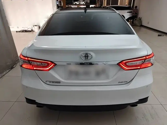 Toyota Camry — Фото автомобиля 5