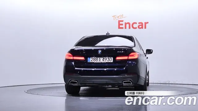 BMW 5 Series G30 — Фото автомобиля 4