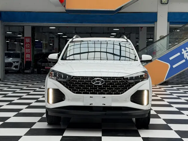 Hyundai ix35 — Фото автомобиля 2