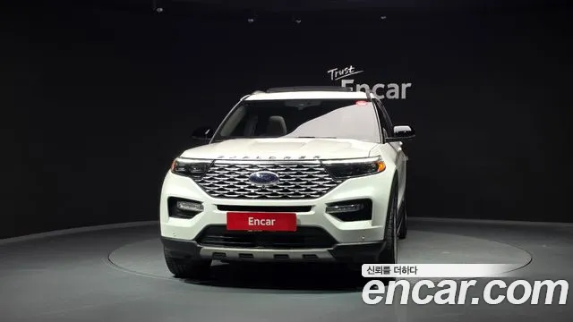 Ford Explorer Explorer 6 поколение 3.0 Platinum 4WD — Фото автомобиля 3