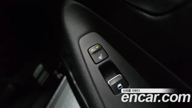 Hyundai Santafe Бензин 2.5T 2WD — Фото автомобиля 19