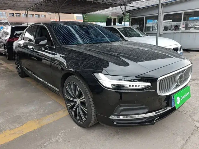 Volvo S90 — Фото автомобиля 3
