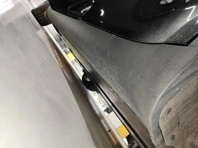 Tesla Model Y — Фото автомобиля 21