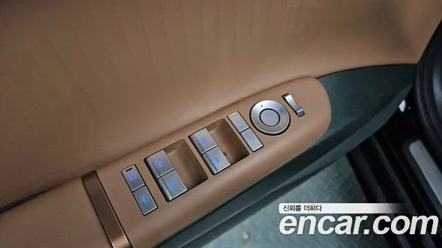 Hyundai Grandeur GN7 — Фото автомобиля 17