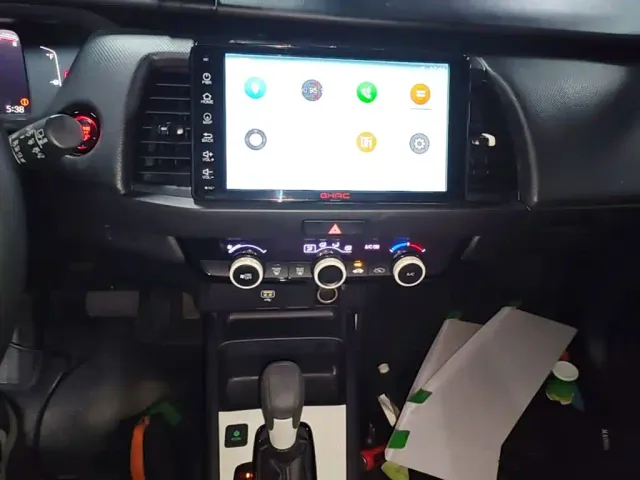 Honda Fit — Фото автомобиля 12