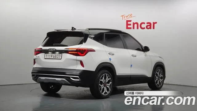 Kia Seltos — Фото автомобиля 2
