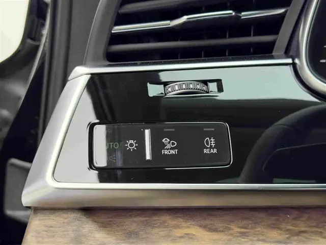 Audi Q7 — Фото автомобиля 19
