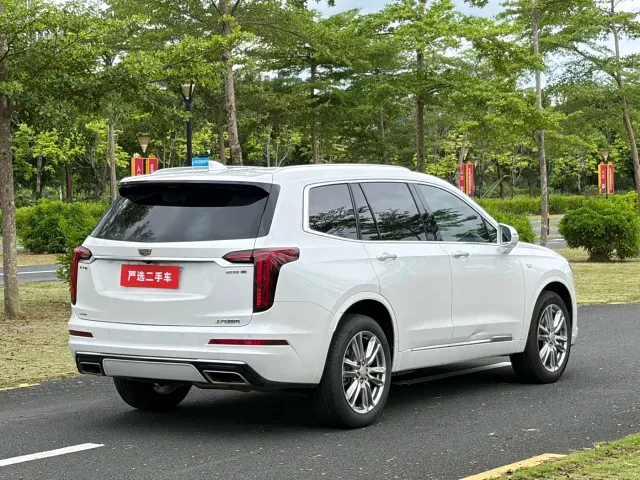 Cadillac XT6 — Фото автомобиля 9