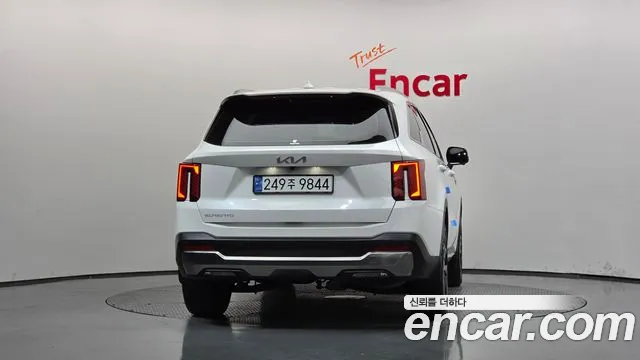 Kia Sorento — Фото автомобиля 4