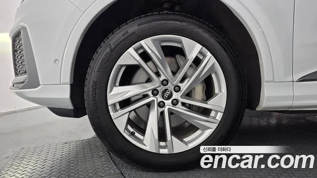 Audi Q7 45 TDI quattro Premium — Фото автомобиля 4