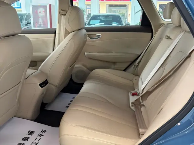 Shangjie SUV — Фото автомобиля 18