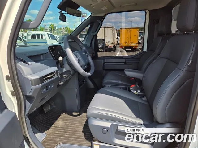Kia PV5 — Фото автомобиля 10