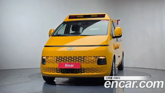 Hyundai Staria Staria L3.5 Школьный автобус — Фото автомобиля 3