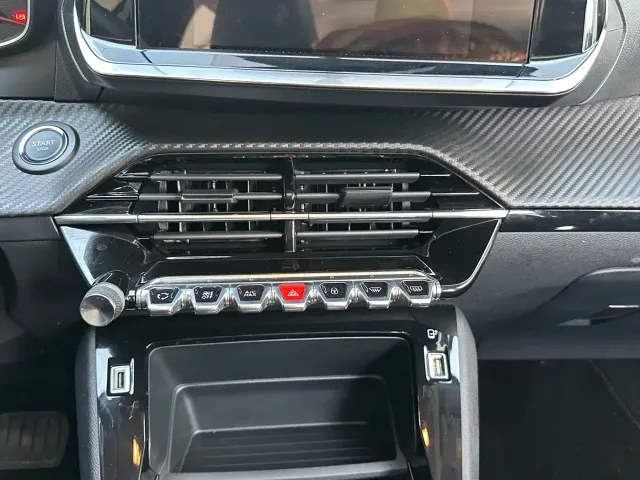 Peugeot 2008 — Фото автомобиля 29
