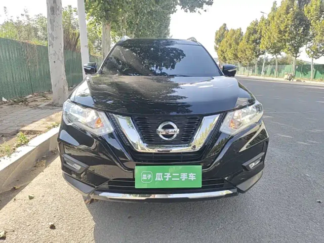 Nissan X-Trail — Фото автомобиля 2