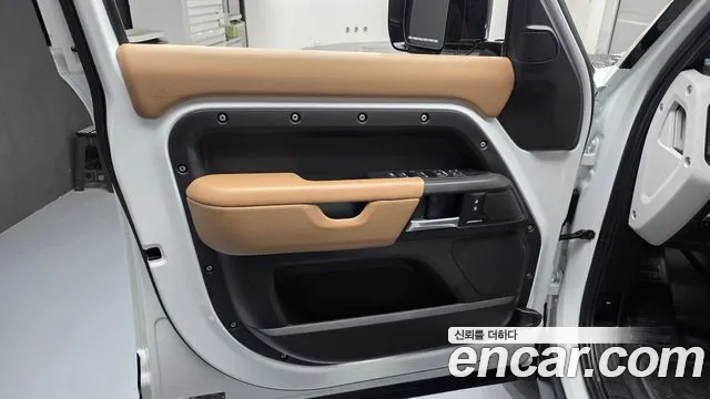 Land Rover Defender L663 — Фото автомобиля 13