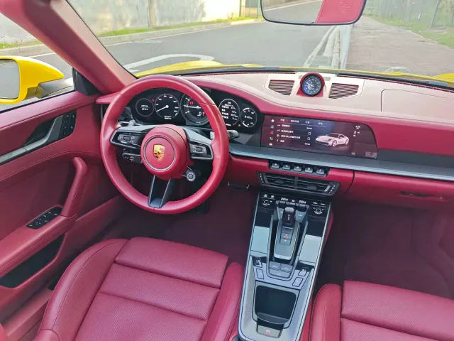 Porsche 911 — Фото автомобиля 10