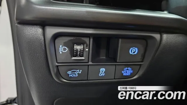 Hyundai Grandeur GN7 — Фото автомобиля 28