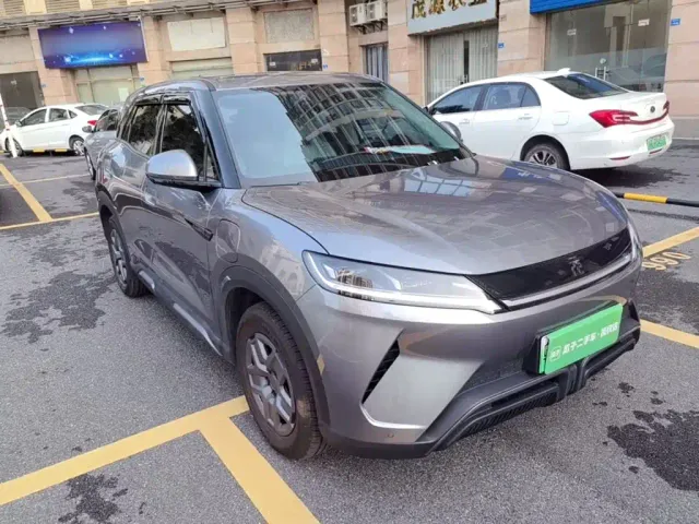 BYD Yuan UP 2025 Smart Drive Edition 401KM Vitality Version — Фото автомобиля 3