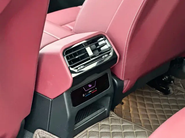 BMW 5 Series — Фото автомобиля 16