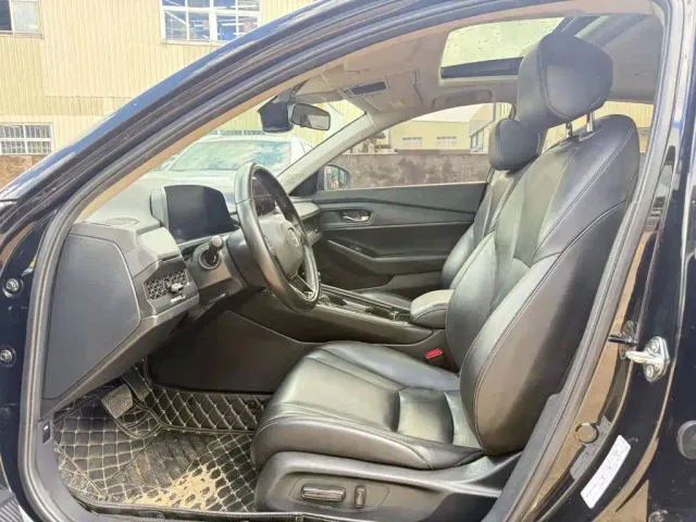 Honda Accord — Фото автомобиля 4