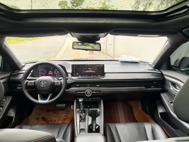 Honda Accord — Фото автомобиля 13
