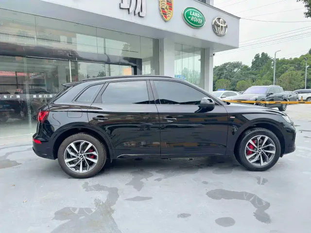 Audi Q5L — Фото автомобиля 3