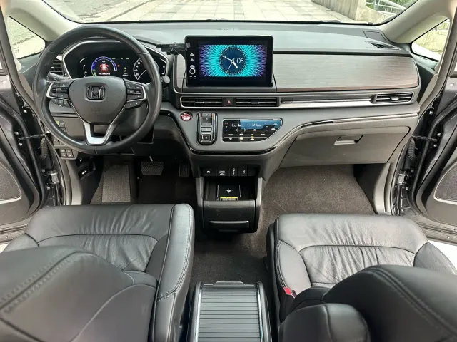 Honda Odyssey — Фото автомобиля 12
