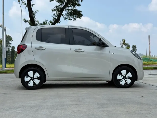 Wuling Hongguang Mini EV — Фото автомобиля 10