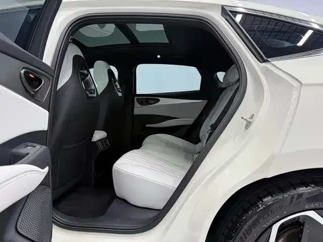 BYD Seal 06 — Фото автомобиля 8