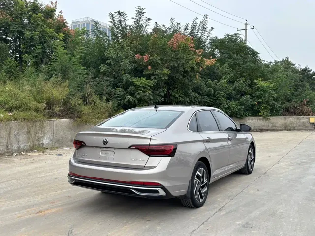 Volkswagen Sagitar — Фото автомобиля 10