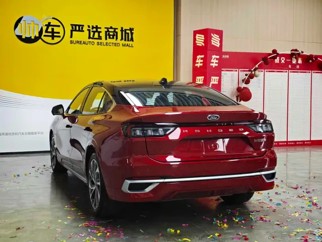 Ford Mondeo — Фото автомобиля 4