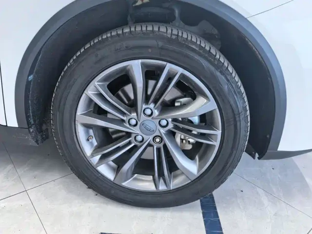 Geely Jiaji — Фото автомобиля 6