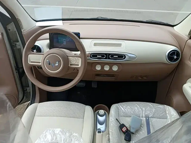 Wuling Hongguang Mini EV — Фото автомобиля 9
