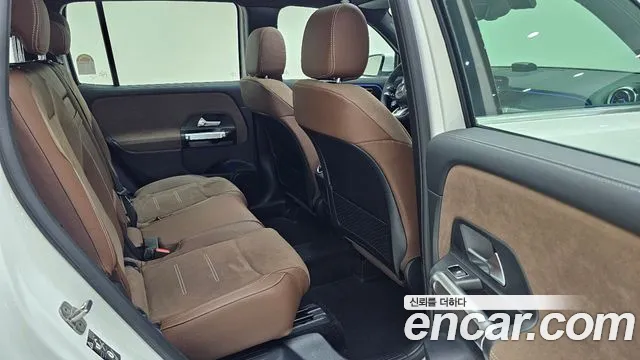 Mercedes-Benz GLB-Class — Фото автомобиля 10