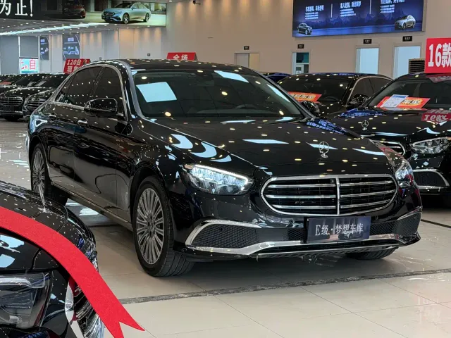 Mercedes-Benz E-Class — Фото автомобиля 2