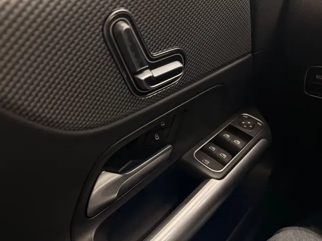 Mercedes-Benz GLA-Class — Фото автомобиля 15