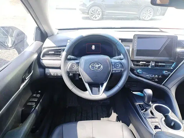 Toyota Camry — Фото автомобиля 10