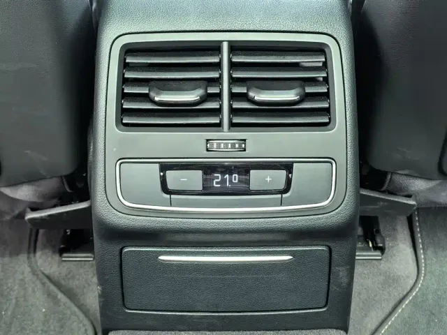 Audi A4L — Фото автомобиля 18