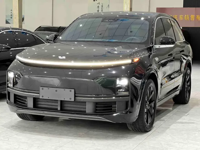 Фотография автомобиля — Li Auto L8