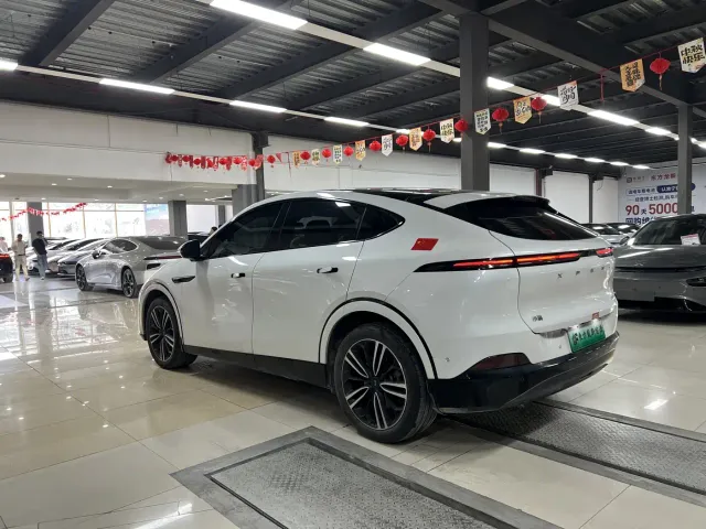 Xpeng G6 — Фото автомобиля 6