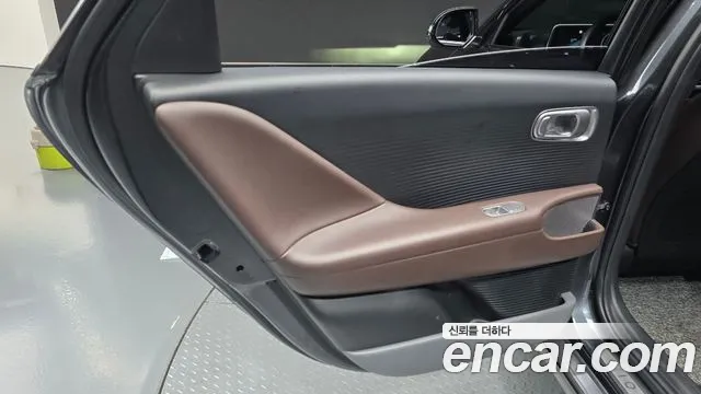 Hyundai Ioniq 6 — Фото автомобиля 14
