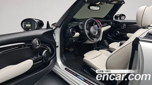 Mini Cooper Convertible — Фото автомобиля 8