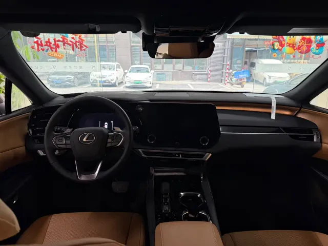 Lexus RX — Фото автомобиля 9