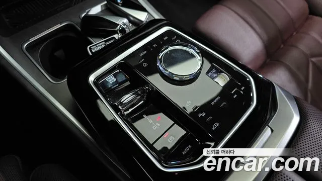 BMW 7 Series G70 — Фото автомобиля 9