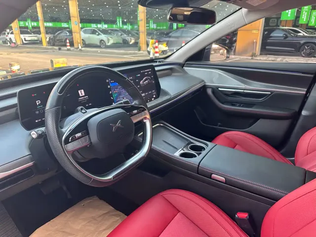 Xpeng P7 — Фото автомобиля 5
